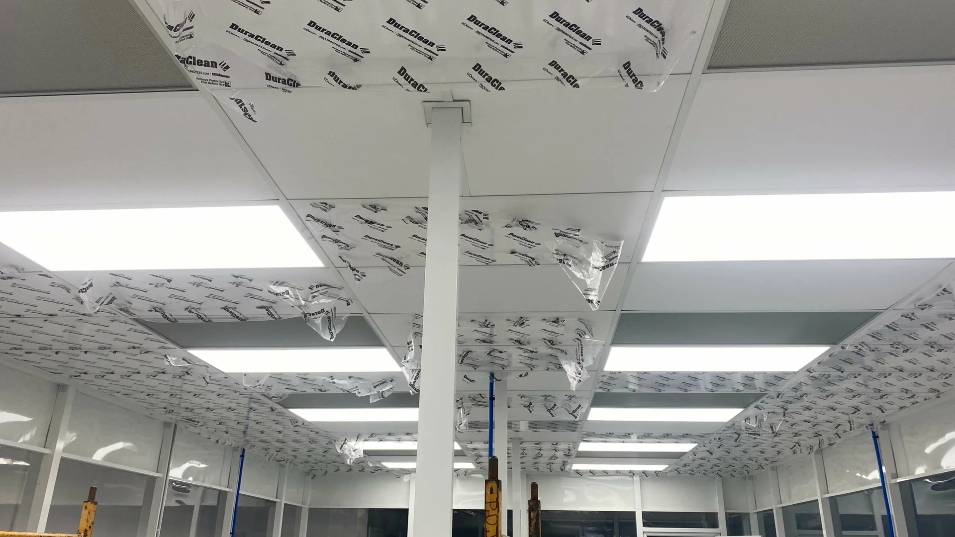 biomedical cleanroom ceiling installation